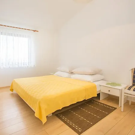 Katica 3*